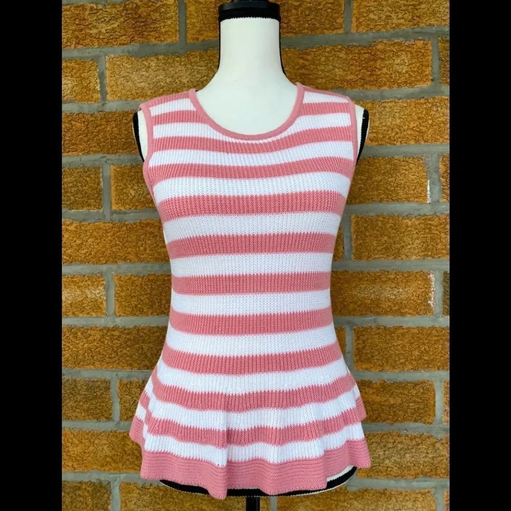 St. John vest sweater size small